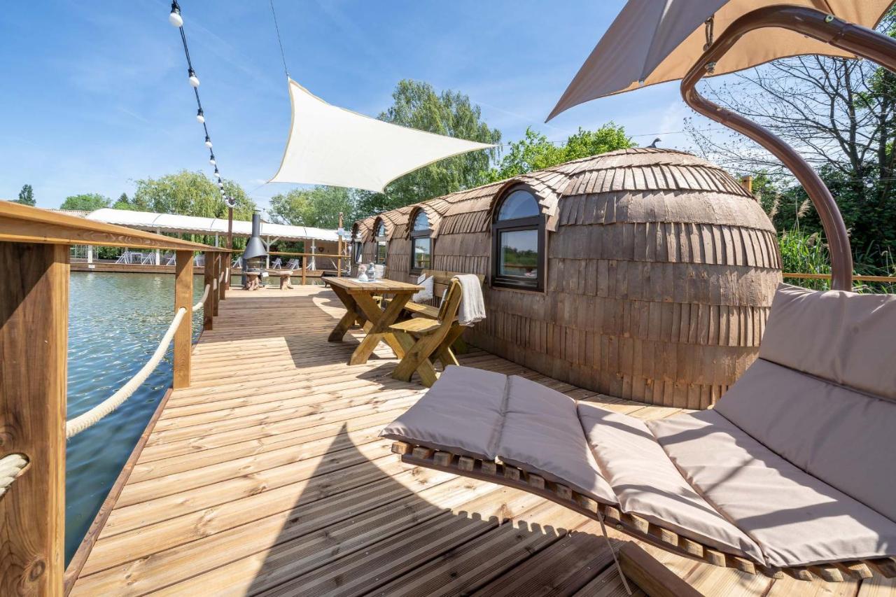 Lieblingsplatz Parey - Schwimmendes Iglu Hotel Exterior foto